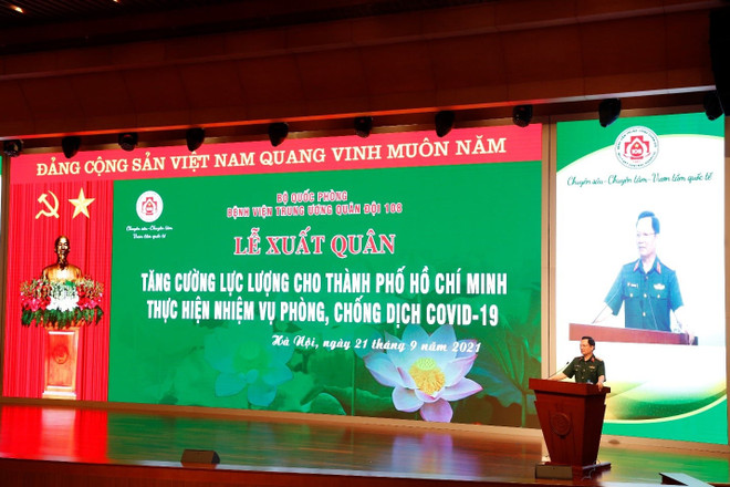 Lễ xuất quân tăng cường lực lượng cho Thành phố Hồ Chí Minh chống dịch. (Ảnh: Bệnh viện 108) Bệnh viện Quân đội 108 “thần tốc” chi viện cho miền Nam chống dịch ảnh 1