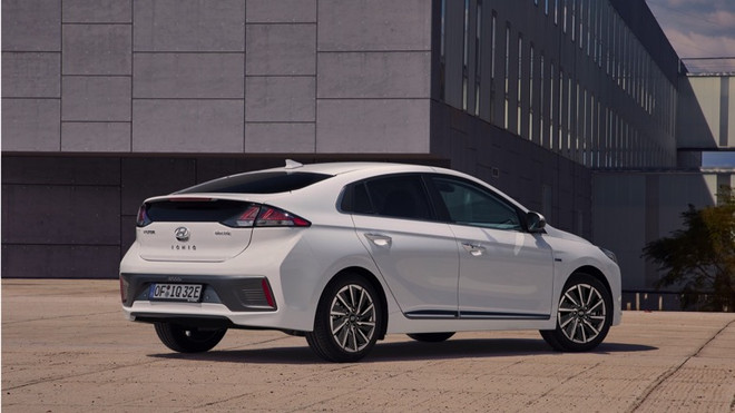 Mẫu xe điện Hyundai IONIQ. (Ảnh: EV Database) Hyundai và LG mở rộng hợp tác trong lĩnh vực sản xuất ôtô điện ảnh 1