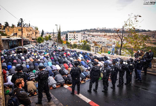 Cảnh sát Israel đụng độ với người biểu tình tại đền thờ Jerusalem ảnh 1