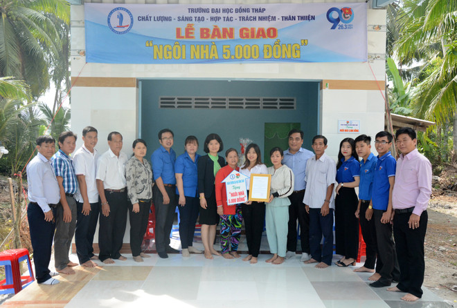 Ấm áp những “Ngôi nhà 5.000 đồng” dành tặng sinh viên nghèo ảnh 1