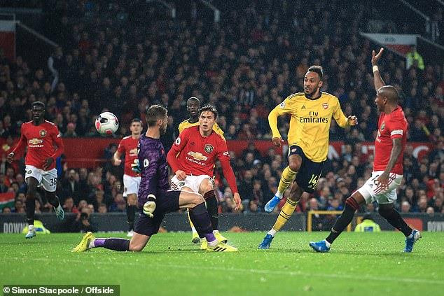 Roy Keane chỉ trích Manchester United sau trận hòa Arsenal ảnh 2