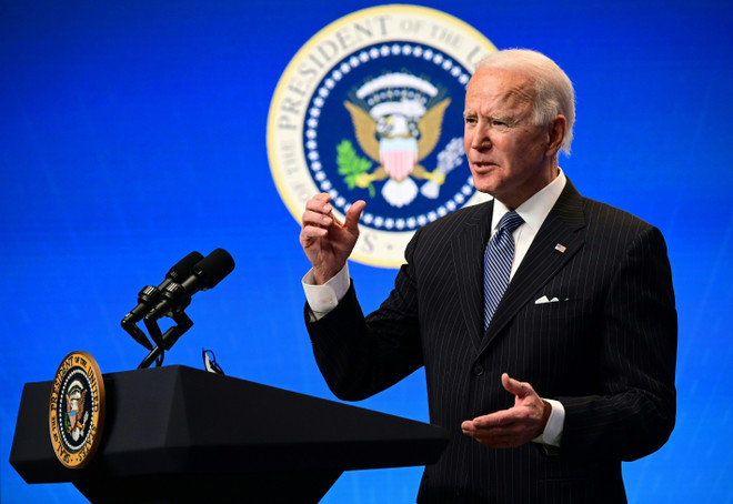 Tổng thống Mỹ Joe Biden phát biểu với báo giới tại Nhà Trắng. (Ảnh: AFP/TTXVN) Tổng thống Mỹ Joe Biden sẽ có chuyến thăm lịch sử tới Papua New Guinea ảnh 1