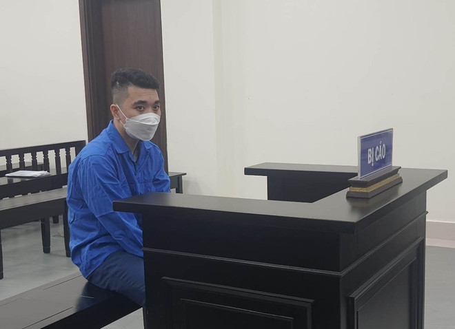 Bị cáo Nguyễn Xuân Huy tại tòa. (Nguồn: VietnamNet) Phạt tù Giám đốc lừa đảo chiếm đoạt hàng tỷ đồng bán vé máy bay ảnh 1