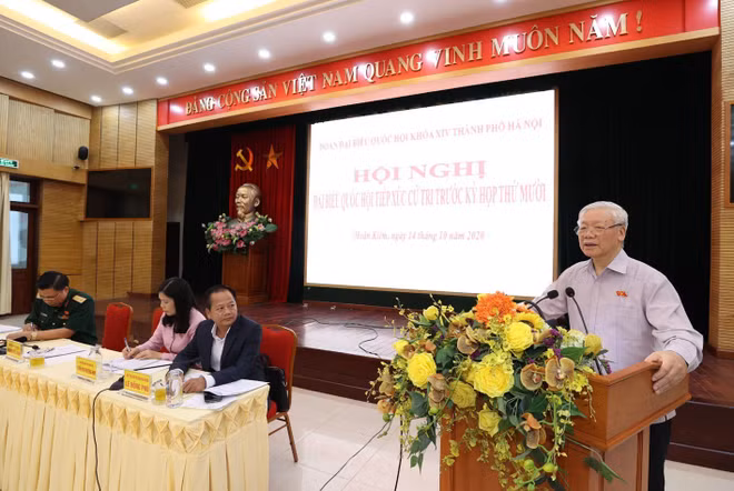 [Photo] Tổng Bí thư, Chủ tịch nước tiếp xúc cử tri thành phố Hà Nội ảnh 7