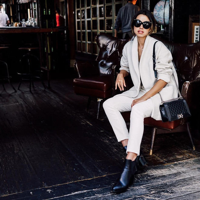 Diện đồ ngày đông phong cách như các fashionista thế giới ảnh 4