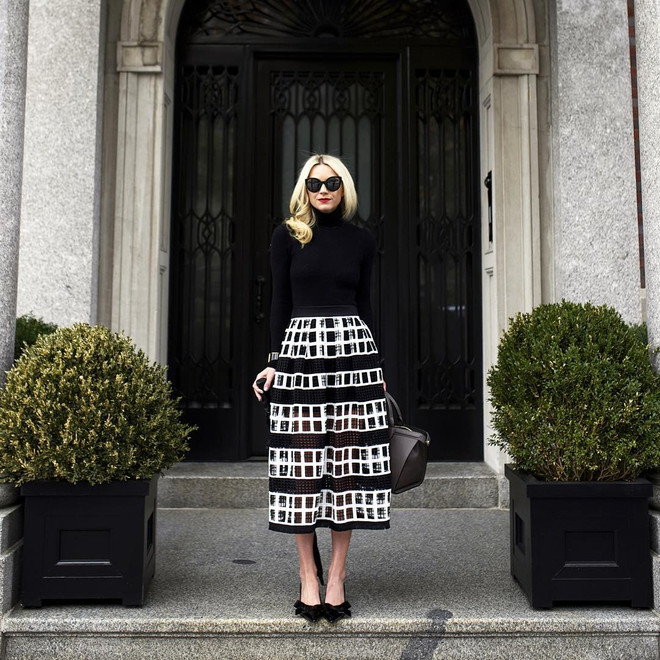 Diện đồ ngày đông phong cách như các fashionista thế giới ảnh 5