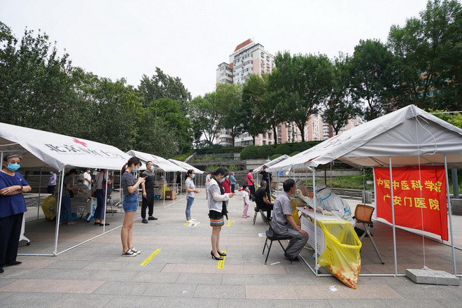 Ấn Độ vượt Nga thành nước thứ 3 bị ảnh hưởng nặng nhất bởi COVID-19 ảnh 1