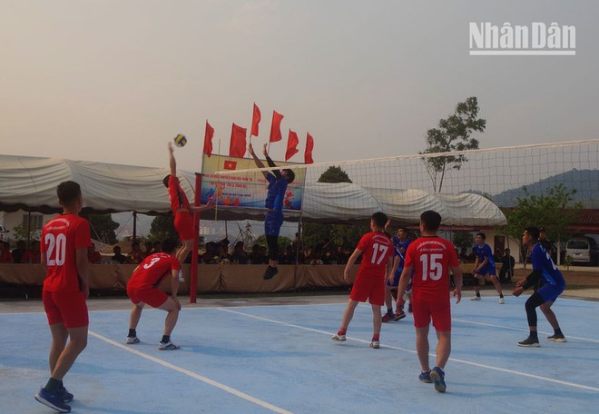 Tăng cường đoàn kết Việt Nam-Lào, xây dựng biên giới hòa bình ảnh 2