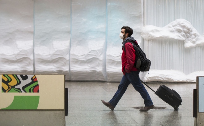 Canada ghi nhận 2 kỷ lục không mong muốn về COVID-19 trong một ngày ảnh 1