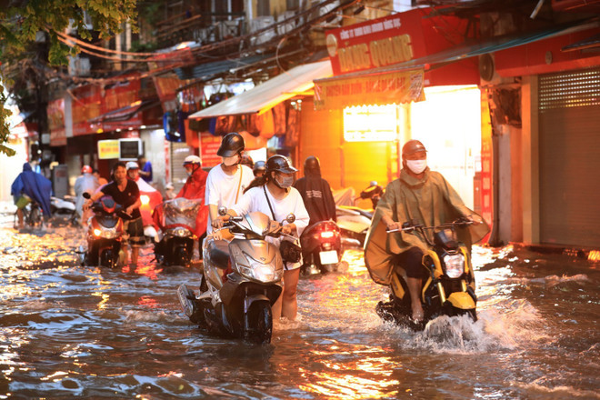 Hai ngày tới Bắc Bộ tiếp tục có mưa to, nguy cơ lũ quét, ngập úng ảnh 1