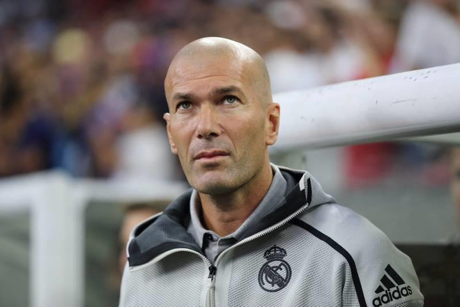 Zidane không còn được cổ động viên Real Madrid ủng hộ ảnh 1