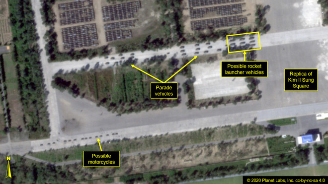 38 North: Triều Tiên đưa tên lửa đến khu huấn luyện diễu binh ảnh 1