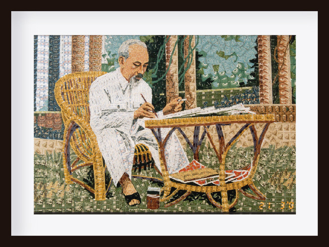 Họa sỹ Đỗ Lệnh Tuấn - người thổi hồn các bức tranh ghép tem về Bác Hồ ảnh 1