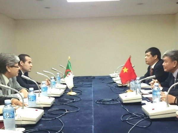 Đoàn thể dục-thể thao Việt Nam thăm và làm việc tại Algeria ảnh 1