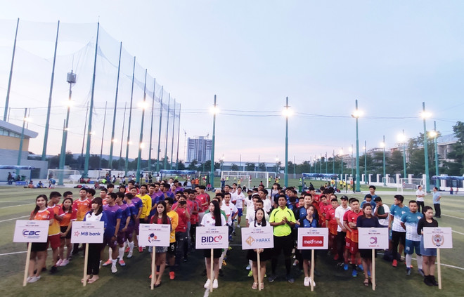 Khai mạc giải bóng đá doanh nghiệp Việt Nam tại Campuchia ảnh 1