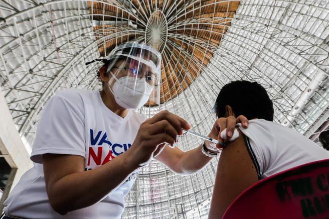 Số ca mắc mới COVID-19 tại Philippines tiếp tục chạm mốc cao kỷ lục ảnh 1