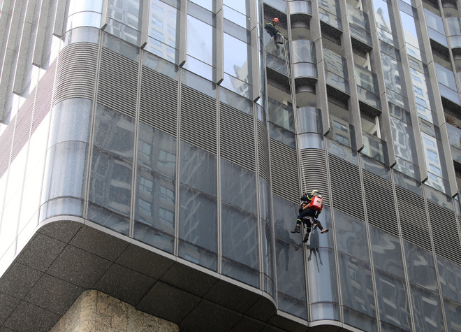 Diễn tập chữa cháy và cứu nạn cứu hộ tại tòa nhà cao nhất Việt Nam ảnh 2