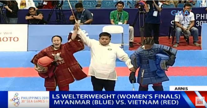 SEA Games 30: Võ gậy 'đại thắng' trong ngày thi đấu đầu tiên ảnh 1