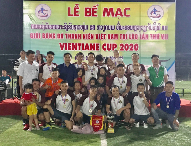 Bế mạc giải bóng đá thanh niên Việt Nam tại Lào lần thứ 7 ảnh 1
