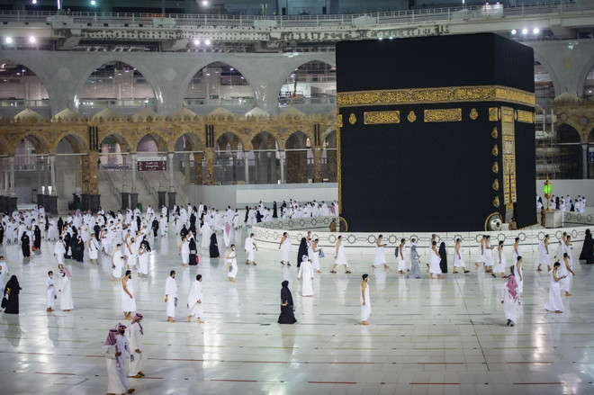 Saudi Arabia nối lại lễ hành hương Umrah sau 6 tháng tạm dừng ảnh 1