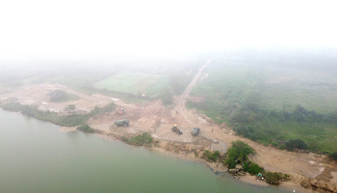 Người dân bức xúc về nạn khai thác cát trái phép trên sông Thạch Hãn ảnh 3