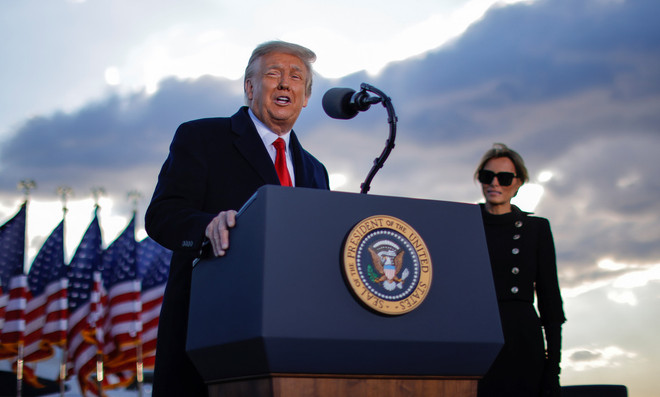 Tổng thống Trump phát biểu tại căn cứ Andrews. (Ảnh: Reuters) Mỹ: Tổng thống Trump gửi lời chúc may mắn tới người kế nhiệm ảnh 1
