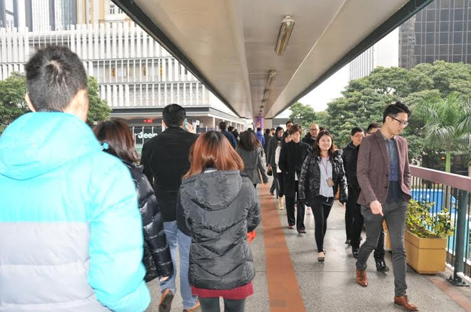 Cầu vượt trong văn hóa giao thông của người Hong Kong ảnh 2