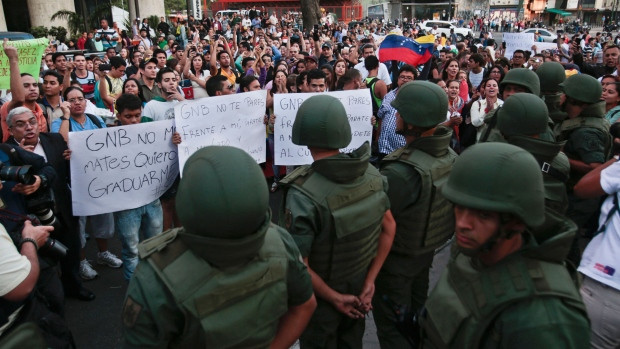 Venezuela lập lại trật tự tại khu vực biểu tình ở Caracas ảnh 1