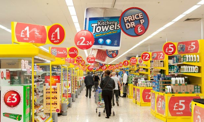 Kinh tế Anh có nguy cơ khủng hoảng do chi tiêu gia đình quá mức ảnh 1