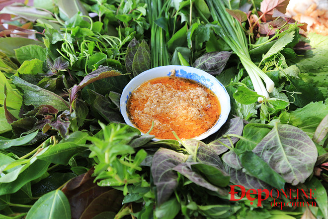 Cảm nhận món gỏi lá đặc trưng vùng đất Tây Nguyên khi tới Kon Tum ảnh 2