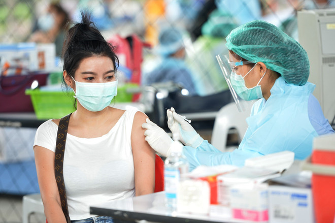 Thái Lan dự tính mua tổng cộng 200 triệu liều vaccine ngừa COVID-19 ảnh 1