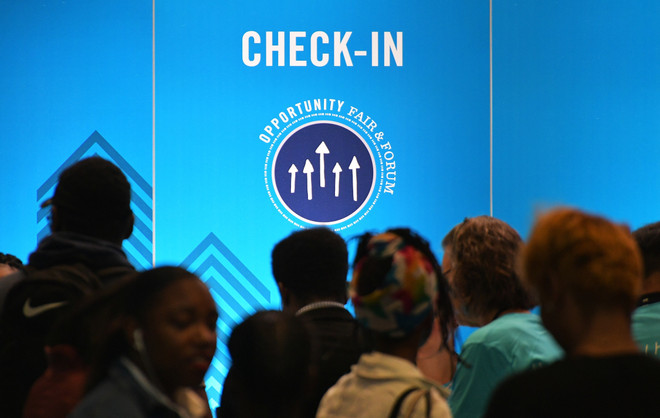 Mỹ: Tỷ lệ lao động tự nguyện bỏ việc tăng cao kỷ lục trong tháng 9 ảnh 1