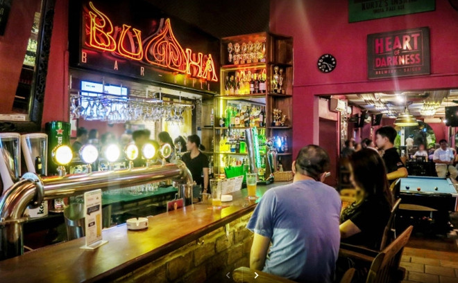 TP.HCM: Quán Buddha Bar được dỡ cách ly, phải gỡ bỏ bảng hiệu ảnh 1