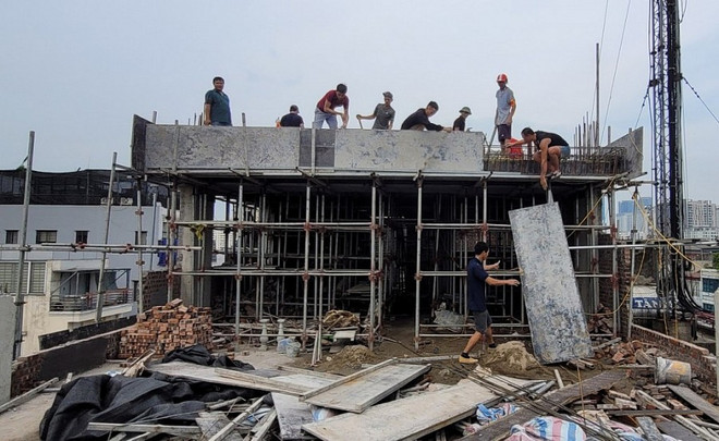 Hà Nội cưỡng chế công trình vi phạm trật tự xây dựng tại Nguyễn Khang ảnh 1