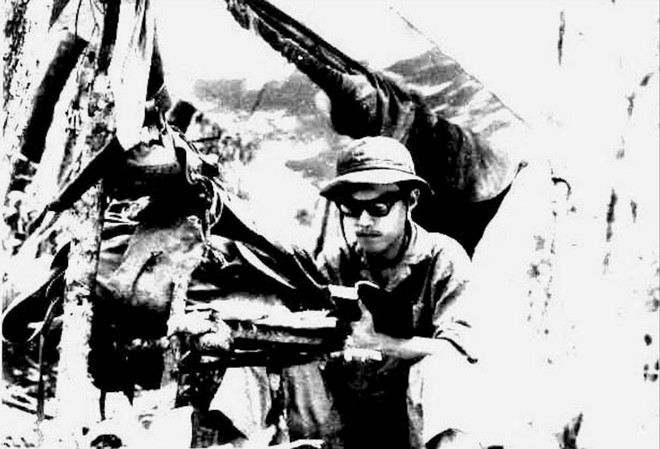 Ký ức không phai về những thiên thần lặng lẽ trong lửa đạn ảnh 1