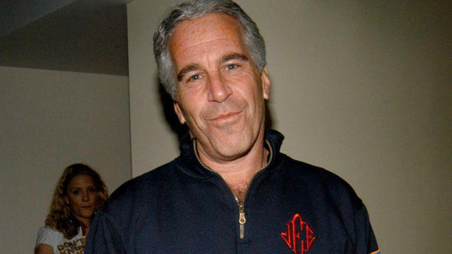 Tỷ phú Jeffrey Epstein. (Ảnh: Getty) Pháp kêu gọi điều tra các hoạt động mờ ám của tỷ phú Jeffrey Epstein ảnh 1