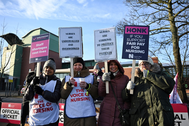 Anh: Hệ thống y tế công đối mặt làn sóng đình công dài nhất ảnh 1