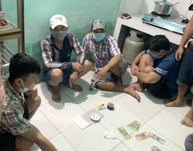 Đà Nẵng: Phạt 84 triệu đồng đối với 7 đối tượng tụ tập đánh bạc ảnh 1