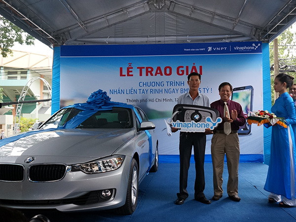 Khánh hàng VinaPhone trúng thưởng xe BMW trị giá 1,5 tỷ đồng ảnh 1
