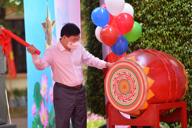 Học sinh nhiều địa phương chào đón năm học mới theo hình thức đặc biệt ảnh 2