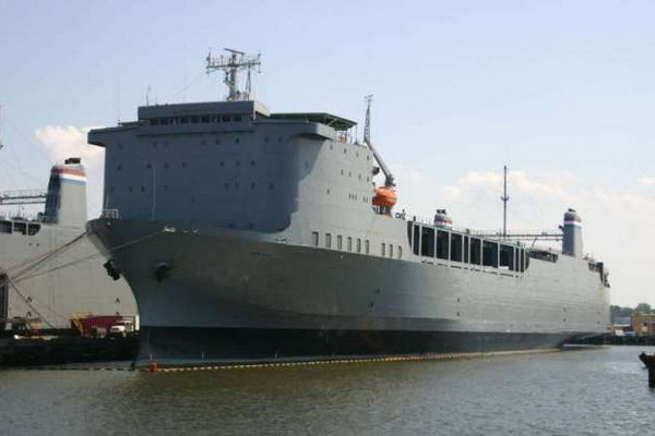 Mỹ chuẩn bị tàu để tiêu hủy kho vũ khí hóa học của Syria ảnh 1