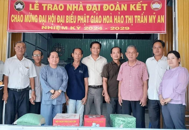 ttxvn_phat giao hoa hao 3.jpg