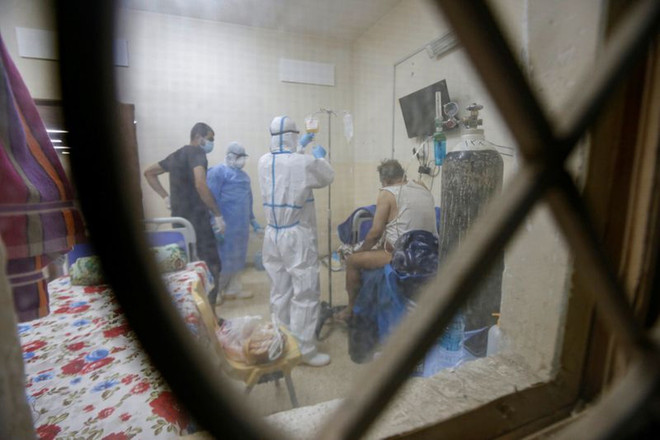 "Bùng nổ" thị trường chợ đen mua bán huyết tương bệnh nhân COVID-19 ảnh 1