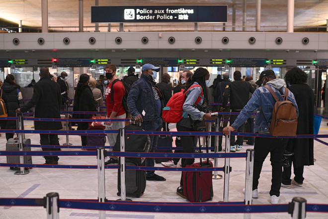 Dịch COVID-19: EP thống nhất quan điểm về chứng nhận tiêm vaccine ảnh 1