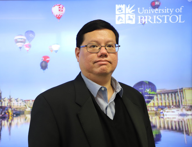 Chuyên gia Việt Nam tại Anh: Sẽ đến lúc phải có những bộ luật về AI ảnh 1