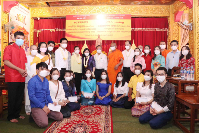 Trưởng Ban Dân vận Trung ương chúc Tết cổ truyền đồng bào Khmer ảnh 2