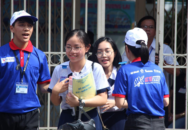 Hỗ trợ tốt nhất cho thí sinh, phụ huynh trong kỳ thi THPT quốc gia ảnh 1