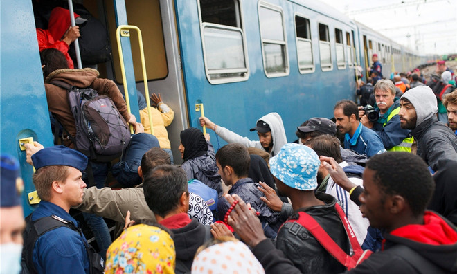 Séc tăng cường kiểm soát người di cư tại biên giới với Áo ảnh 1