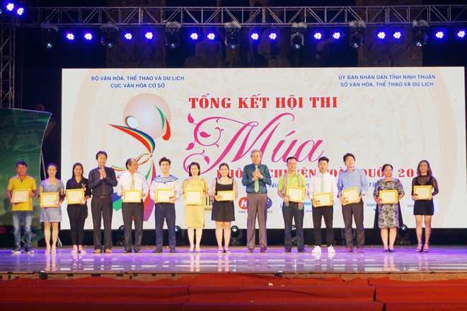 Sôi nổi Hội thi múa không chuyên toàn quốc năm 2019 ảnh 2
