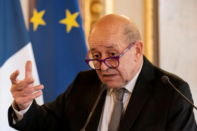 Ngoại trưởng Pháp Jean-Yves Le Drian. (Ảnh: Reuters) Pháp tố Australia "đâm sau lưng" khi mua tàu ngầm hạt nhân của Mỹ ảnh 1
